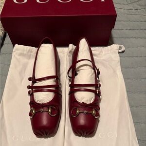 Gucci Women's Red Leather Horsebit Ballet Flats